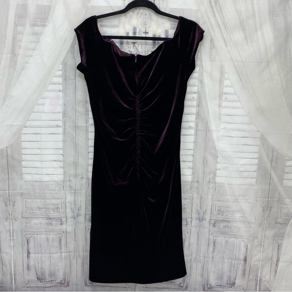 XSCAPE Size 16 Sweetheart Neck Dress Plum Purple Off the Shoulder Fitted Velvet - Picture 9 of 11